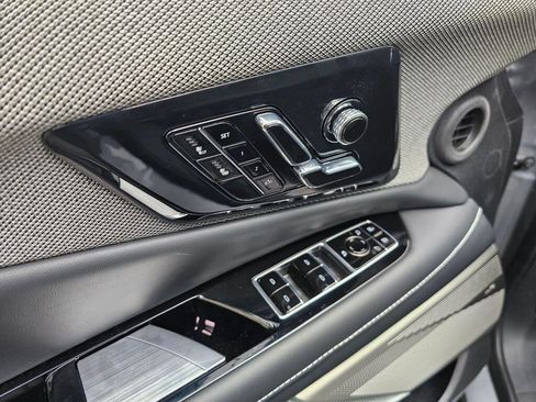 New 2026 Cadillac Optiq Luxury 1 image 31