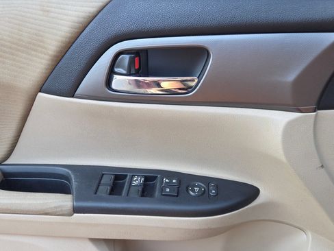 Used 2014 Honda Accord LX image 30