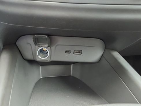 Certified 2024 Chevrolet Trax RS FWD image 17