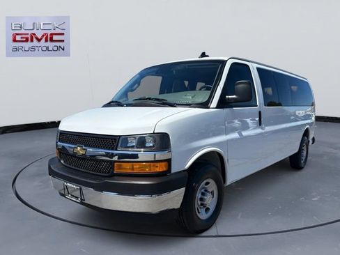 Used 2024 Chevrolet Express 3500 LS w/ Chrome Appearance Package RWD image 2