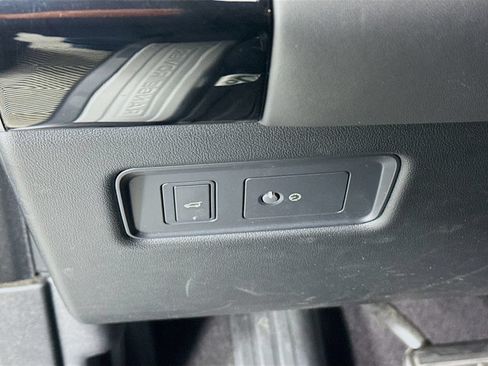 Used 2019 Land Rover Range Rover Sport HSE Dynamic AWD/4WD image 11