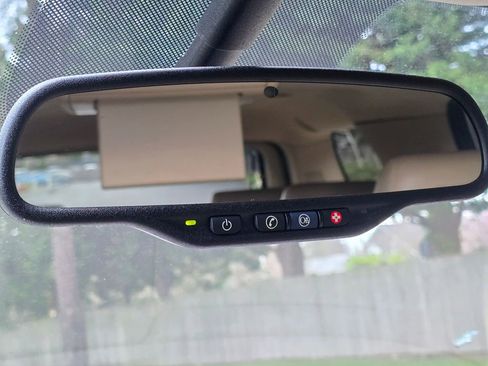 Used 2010 Chevrolet Suburban LTZ image 41