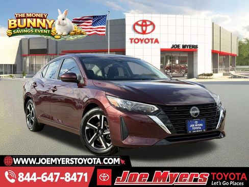 Used 2025 Nissan Sentra SV image 1