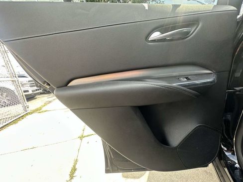 Used 2019 Cadillac XT4 Premium Luxury image 28