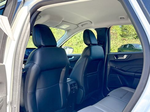Certified 2023 Ford Escape Platinum image 21