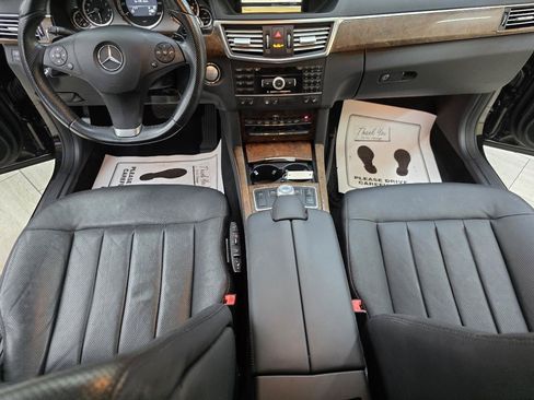 Used 2011 Mercedes-Benz E 550 Sedan image 28