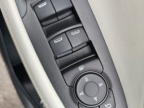 Used 2020 Buick Encore GX Select w/ Experience Buick Package image 35