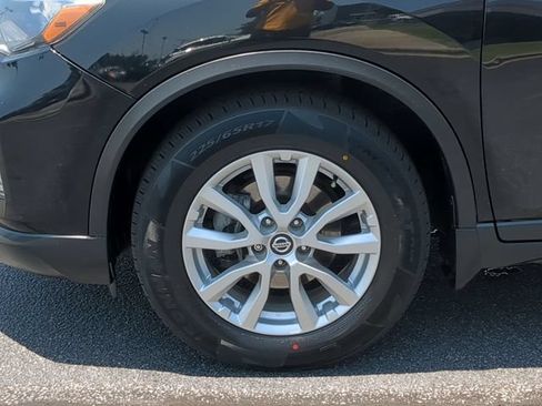 Used 2019 Nissan Rogue SV FWD image 10