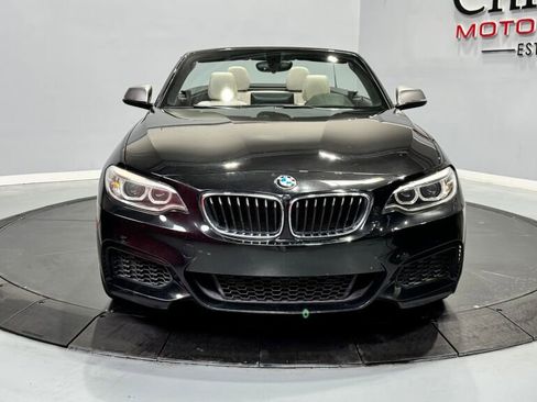 Used 2016 BMW M235i Convertible RWD image 4