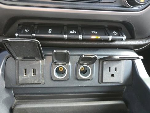 Used 2017 GMC Sierra 1500 SLT image 18