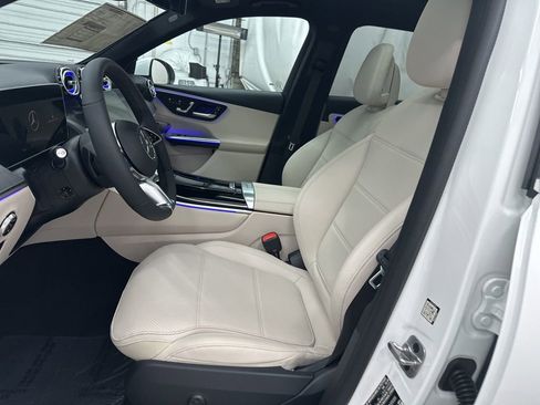 New 2026 Mercedes-Benz GLC 300 image 19