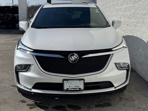 Used 2024 Buick Enclave Essence w/ Experience Buick Package image 5