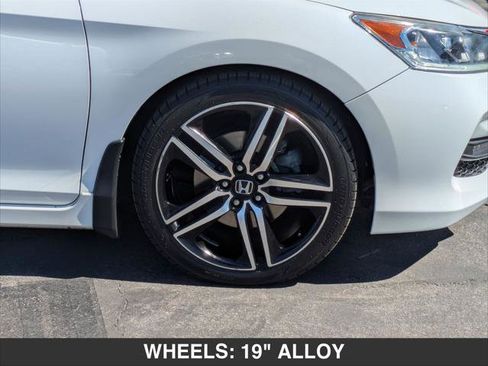 Used 2016 Honda Accord Sport image 9