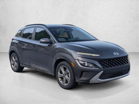 Used 2023 Hyundai Kona SEL w/ Convenience Package FWD image 3