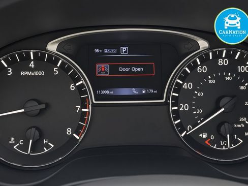 Used 2017 Nissan Pathfinder SL w/ SL Premium Package AWD/4WD image 6
