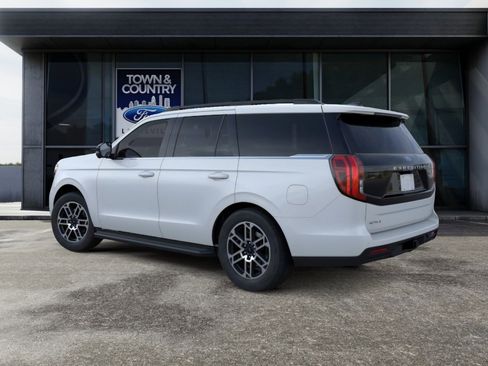 New 2026 Ford Expedition Active AWD/4WD image 5
