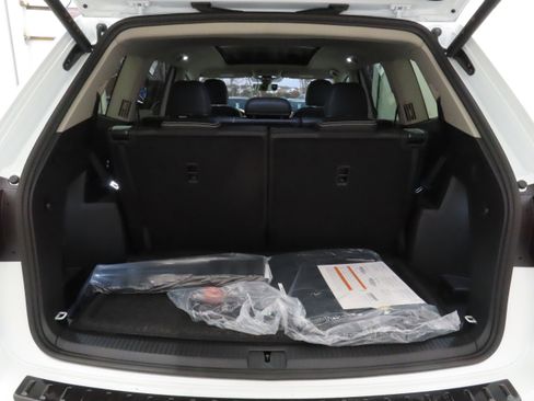 New 2026 Volkswagen Atlas SE image 24