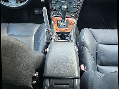 Used 2005 Volvo S60 2.5T image 35