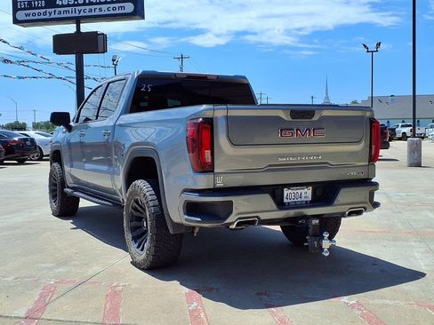 Used 2024 GMC Sierra 1500 AT4 w/ AT4 Premium Package AWD/4WD image 18