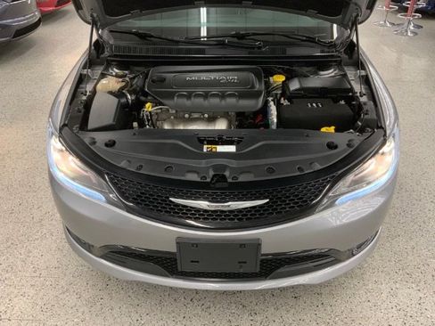 Used 2016 Chrysler 200 S image 31