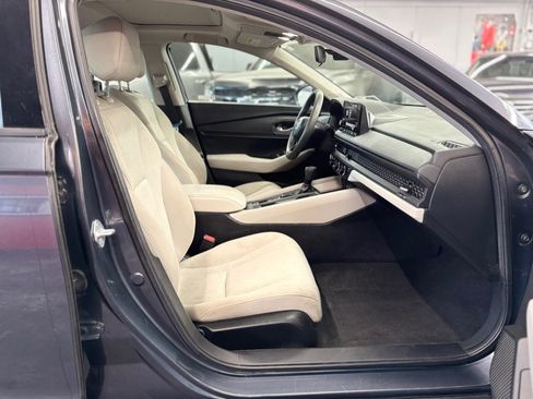 Used 2023 Honda Accord EX image 19
