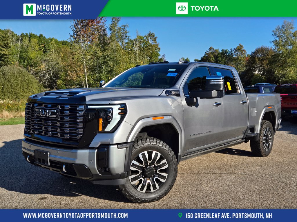 Used 2025 GMC Sierra 3500 Denali Ultimate AWD/4WD image 1
