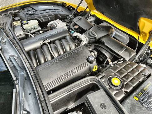 Used 2002 Chevrolet Corvette Convertible w/ Preferred Equipment Group2 RWD image 19