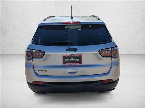 New 2026 Jeep Compass Latitude image 8