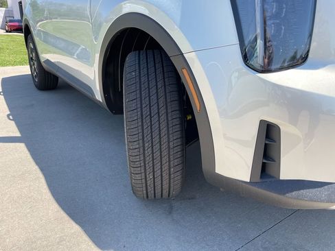 New 2026 Kia Sorento S AWD/4WD image 17