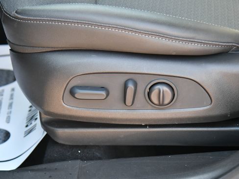 Used 2023 Buick Encore GX Select w/ Sport Touring Package image 16