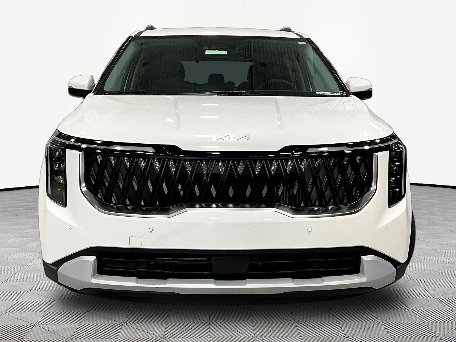 Used 2026 Kia Carnival EX FWD image 2