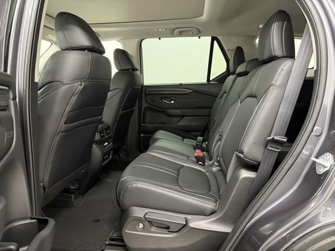 New 2026 Honda Pilot Touring image 19