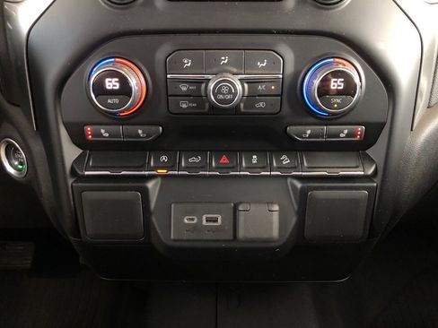 Used 2020 Chevrolet Silverado 1500 LT Trail Boss w/ Convenience Package image 12