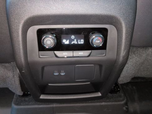 Used 2026 Chevrolet Traverse LT w/ LPO, Floor Liner Package AWD/4WD image 21