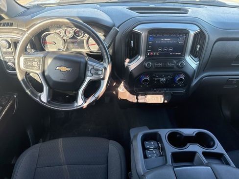 Used 2022 Chevrolet Silverado 2500 LT w/ Convenience Package image 6