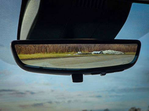 Certified 2023 GMC Yukon Denali Ultimate image 33