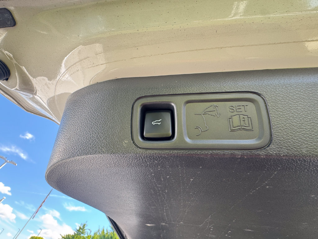 Used 2024 Ford Expedition Limited AWD/4WD image 37