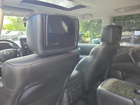 Used 2021 Nissan Armada Platinum w/ Captain's Chairs Package RWD image 16