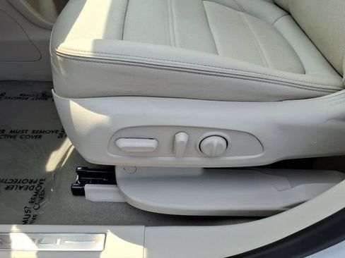 Used 2023 GMC Acadia Denali w/ Denali Technology Package AWD/4WD image 14