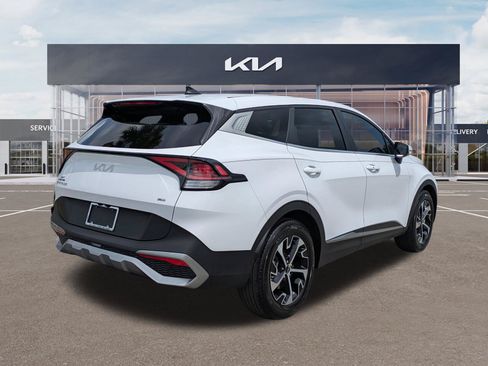 Certified 2023 Kia Sportage EX FWD image 4