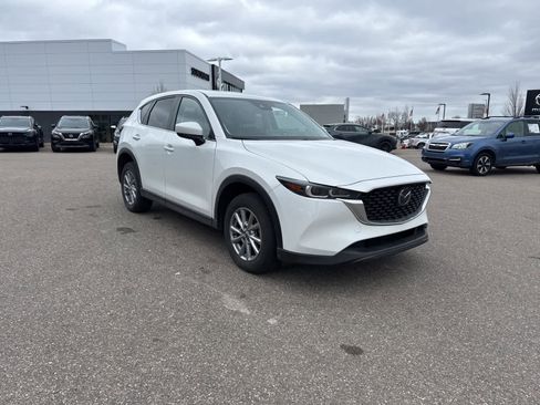 Used 2023 MAZDA CX-5 AWD 2.5 S w/ Preferred Package image 3