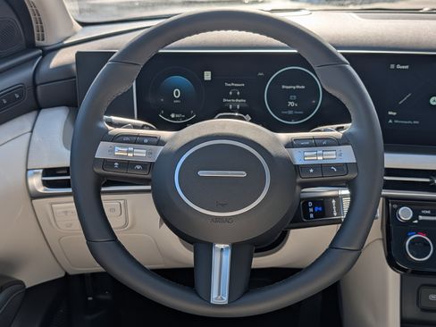 New 2026 Hyundai Tucson Limited image 11