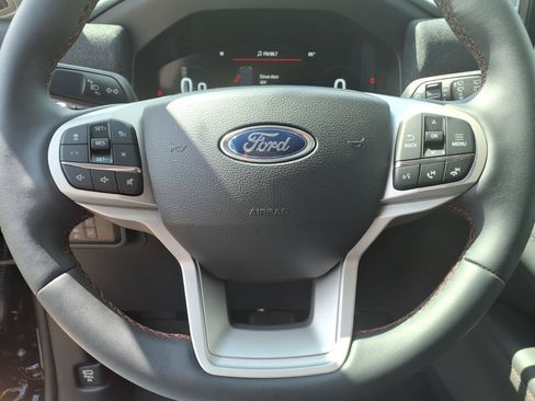 Certified 2026 Ford Explorer Active AWD/4WD image 10