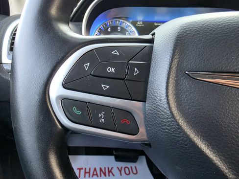 Used 2017 Chrysler 300 Limited RWD image 32