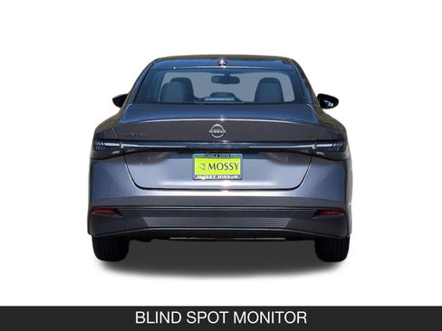 New 2026 Nissan Sentra SV w/ SV Convenience Package FWD image 9