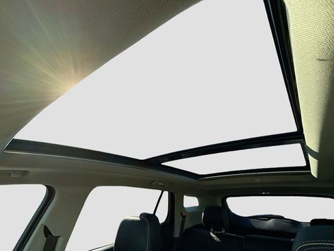 Used 2020 GMC Terrain Denali w/ Denali Premium Package image 18