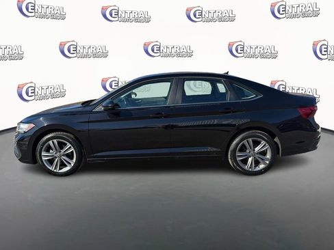Used 2024 Volkswagen Jetta SE image 8