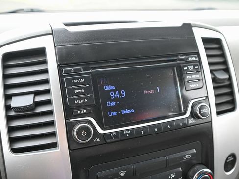Used 2018 Nissan Frontier SV AWD/4WD image 37