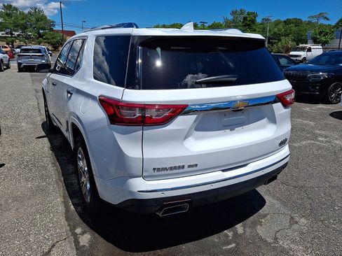 Used 2018 Chevrolet Traverse High Country w/ LPO, Cargo Package AWD/4WD image 4