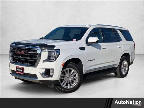 Used 2023 GMC Yukon SLT w/ SLT Luxury Package image 1